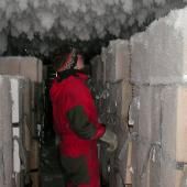 Voir la vidéo de Cave de glace
