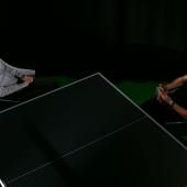 Voir la vidéo de Partie de ping-pong autour de Darwin