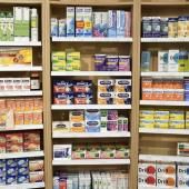 Aspirine, paracétamol et ibuprofène derrière le comptoir pour un meilleur usage