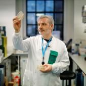 À Londres, des chercheurs testent un vaccin contre le nouveau coronavirus sur des souris 
