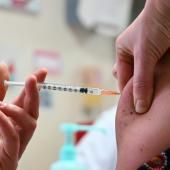 Les scientifiques évaluent de nouvelles tactiques pour accélérer la vaccination