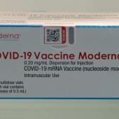 Covid-19 : pionnier des vaccins, Moderna accélère pour garder sa place