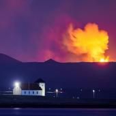 En Islande, l’éruption se transforme en grandioses geysers de lave