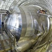 Après 90 ans, on sait que le neutrino ne &quot;pèse&quot; vraiment pas lourd