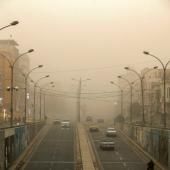 Une tempête de poussière entraine hospitalisations et fermeture des aéroports en Irak
