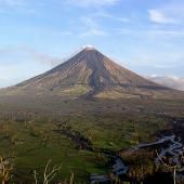 Les Philippines en alerte pour activité volcanique « dangereuse »