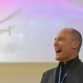 Après Solar Impulse, Bertrand Piccard lance l&#039;avion à hydrogène Climate Impulse 