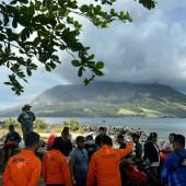 Éruptions volcaniques et risque de tsunami en Indonésie : des milliers d’habitants évacués