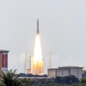 Premier vol réussi de la fusée européenne Ariane 6