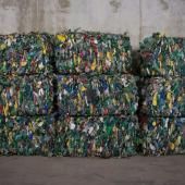 Plastique, aluminium : vers la consigne des bouteilles et canettes en France