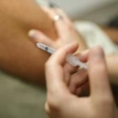 Le Covid ne circule pas assez pour avancer la vaccination, jugent les autorités sanitaires