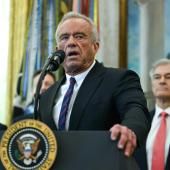 Les Etats-Unis réduisent le nombre de vaccins recommandés pour les enfants