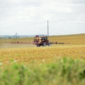 Des pesticides présents dans l'air un peu partout en France, selon Atmo France