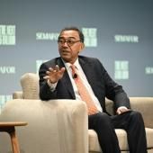 La pénurie de puces freine l’accès mondial à internet, selon le patron de la GSMA 