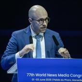 Le patron du New York Times charge les entreprises d’IA au congrès mondial des médias 