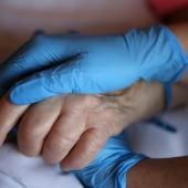 L’aide à mourir plus utilisée par les plus pauvres ? Une idée non soutenue par les études disponibles 