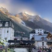 Voir la vidéo de Du Népal aux Alpes, la menace invisible des glaciers