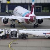  L'aviation manque de solutions "vertes" quand grimpe le prix du kérosène 